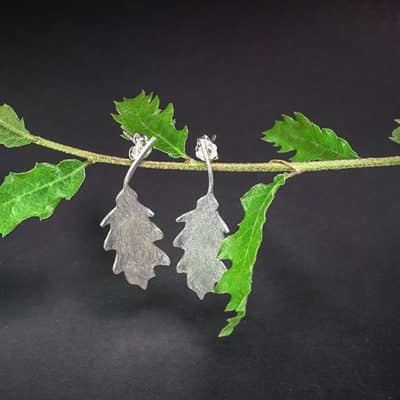 Pendientes Haritza con hoja de roble grande, de plata de ley